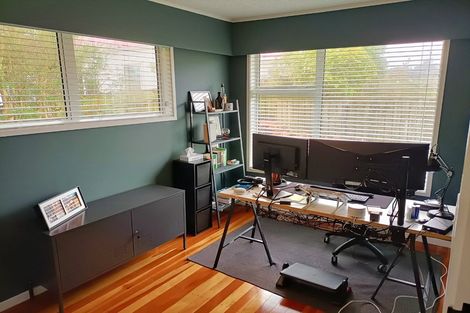 Photo of property in 42 Turville Crescent, Newlands, Wellington, 6037