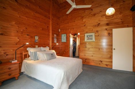 Photo of property in 1 Boojum Dell, Kinloch, Taupo, 3377