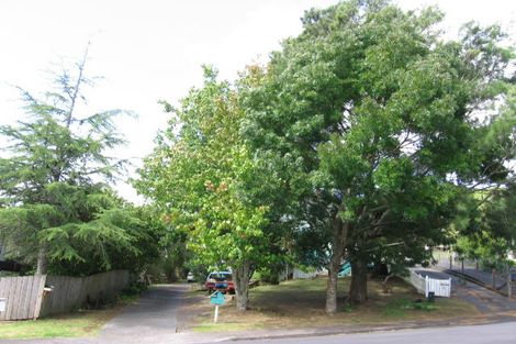 Photo of property in 2/4 Eugen Place, Bayview, Auckland, 0629