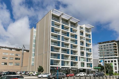 Photo of property in Portal Apartments, 8d/42 Cable Street, Te Aro, Wellington, 6011