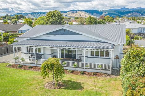 Photo of property in 56 Queenwood Road, Levin, 5510