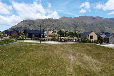 Photo of property in 13 Deans Drive, Wanaka, 9305