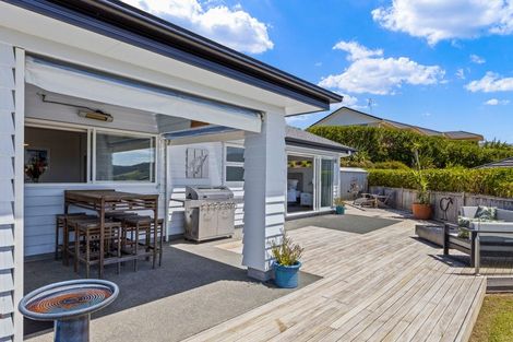Photo of property in 52 Beachwood Drive, Hatfields Beach, Orewa, 0931