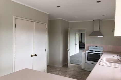 Photo of property in 65 Chelsea View Drive, Chatswood, Auckland, 0626