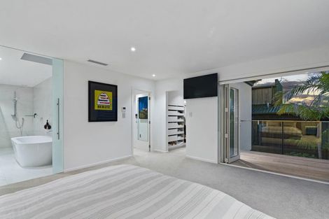 Photo of property in 15 The Strand, Takapuna, Auckland, 0622