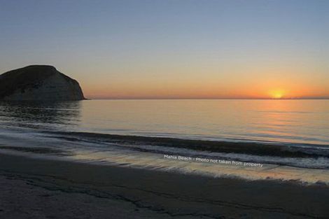 Photo of property in 8b Koura Crescent, Mahia, 4198