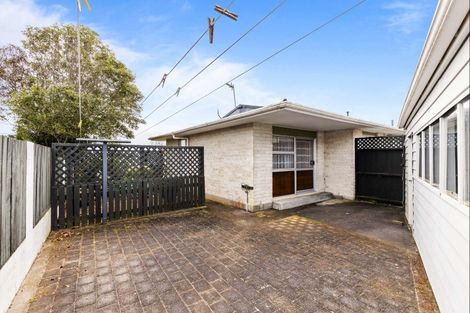 Photo of property in 10 Leon Place, Waitara, 4320