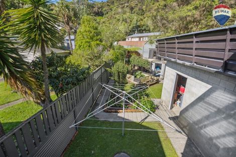 Photo of property in 7 James Grove, Stokes Valley, Lower Hutt, 5019