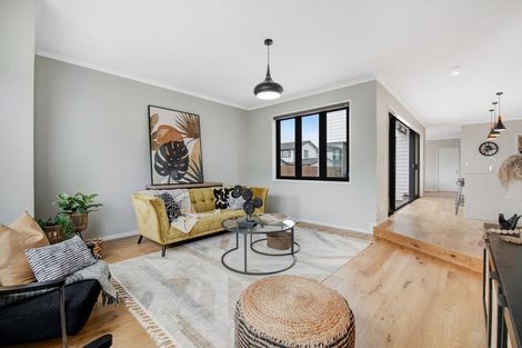 Photo of property in 9 Barque Rise, Long Bay, Auckland, 0630