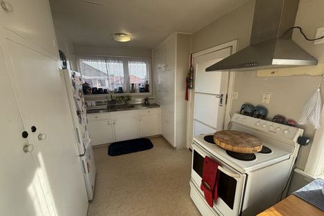 Photo of property in 2/10 Aorangi Road, Bryndwr, Christchurch, 8053