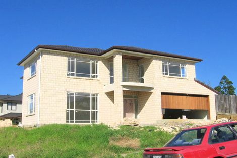 Photo of property in 92 San Valentino Drive, Henderson, Auckland, 0612