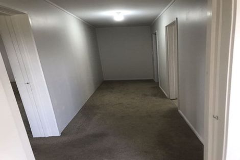 Photo of property in 35b Sartors Avenue, Northcross, Auckland, 0630