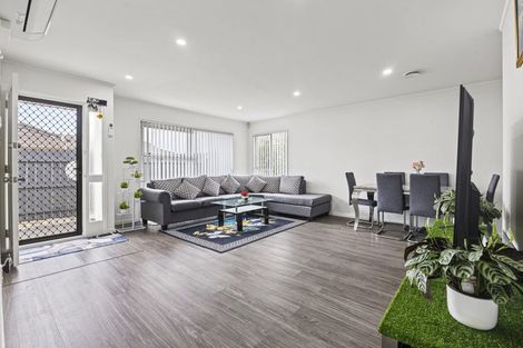 Photo of property in 1/13 Berwyn Avenue, Takanini, 2112