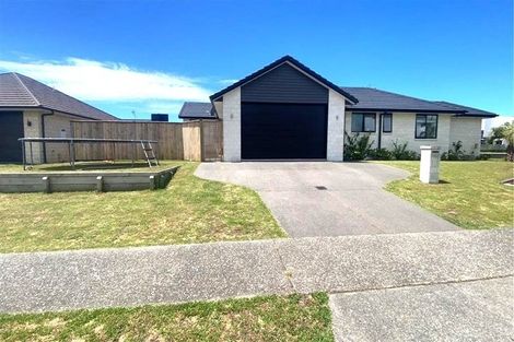 Photo of property in 2 Selliera Place, Papamoa Beach, Papamoa, 3118