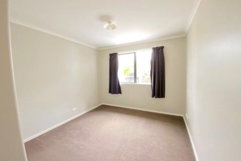Photo of property in 16 Waiarohia Place, Hobsonville, Auckland, 0616