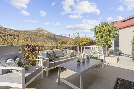 Photo of property in 21 Hood Crescent, Arrowtown, 9302