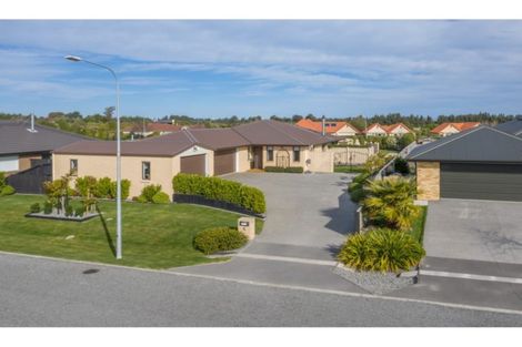 Photo of property in 6 Pemberton Drive, Amberley, 7410