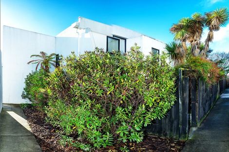 Photo of property in 2/88 Antigua Street, Addington, Christchurch, 8024