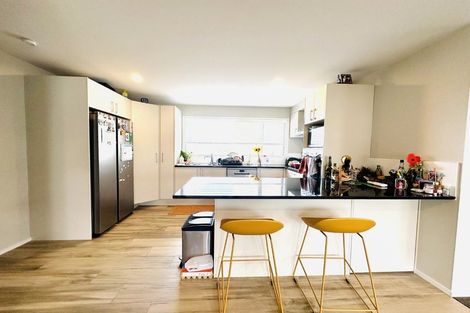 Photo of property in 10/11 Ray Small Drive, Papakura, 2110