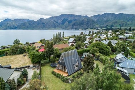 Photo of property in 35 Lakeview Terrace, Lake Hawea, Wanaka, 9382