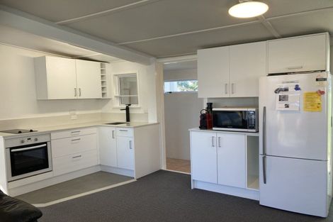 Photo of property in 91 Seventh Avenue, Urenui, 4377