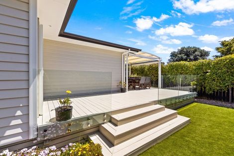 Photo of property in 25a Elizabeth Street, Orewa, 0931