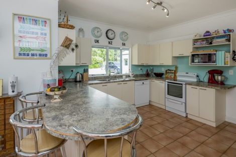 Photo of property in 73 Greenwood Boulevard, Otaki, 5512