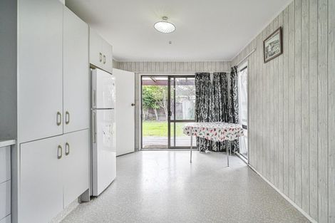 Photo of property in 2/1101 Cunningham Crescent, Mayfair, Hastings, 4122