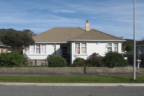 Photo of property in 16 Harris Street, Naenae, Lower Hutt, 5011