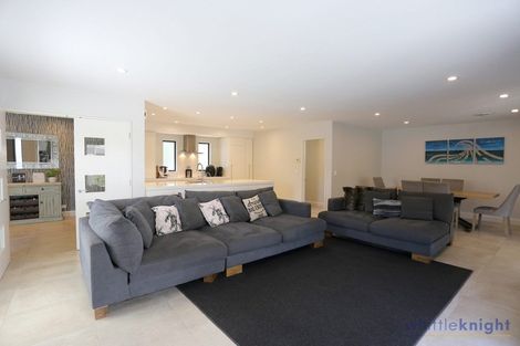 Photo of property in 5 Skyedale Drive, Harewood, Christchurch, 8051