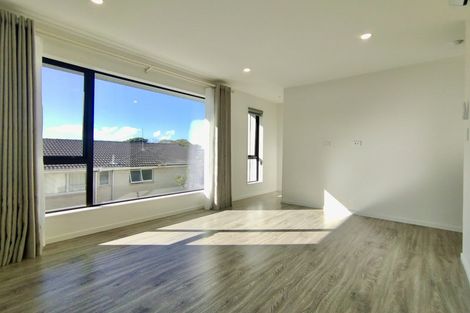 Photo of property in 11b Portadown Avenue, Pakuranga Heights, Auckland, 2010
