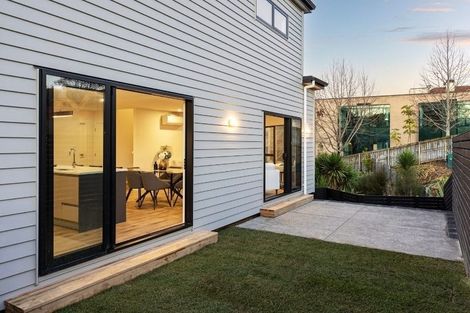 Photo of property in 8 Libby Lane, Howick, Auckland, 2010