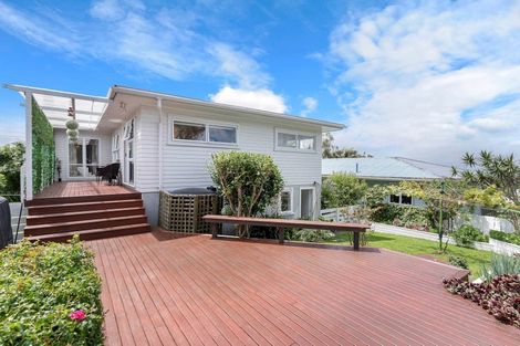 Photo of property in 714 East Coast Road, Pinehill, Auckland, 0632