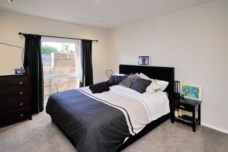 Photo of property in 319 Estuary Road, South New Brighton, Christchurch, 8062