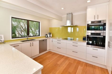 Photo of property in 36 Surf Road, Stanmore Bay, Whangaparaoa, 0932