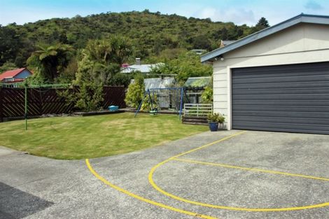Photo of property in 37 Shakespeare Street, Greymouth, 7805