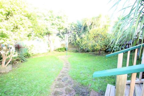 Photo of property in 4 Westmere Crescent, Westmere, Auckland, 1022
