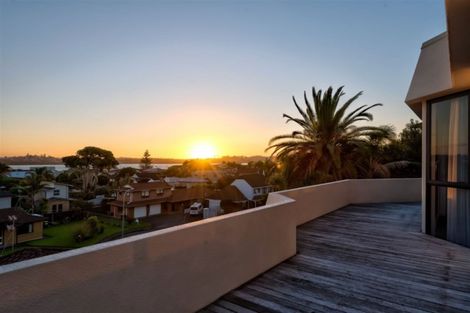 Photo of property in 2/4 Basilton Close, Bucklands Beach, Auckland, 2012