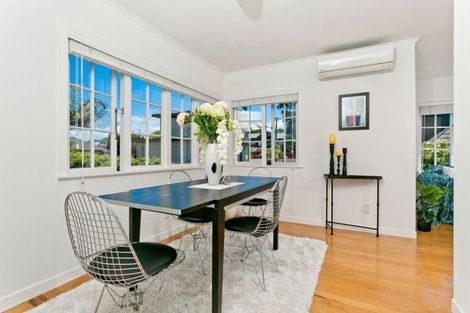 Photo of property in 1/48 Onepoto Road, Hauraki, Auckland, 0622