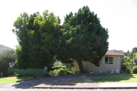 Photo of property in 72 Vandeleur Avenue, Birkdale, Auckland, 0626