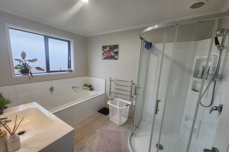 Photo of property in 10 Millbrae Place, Pokeno, 2402