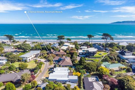 Photo of property in 2 Tainui Street, Raumati Beach, Paraparaumu, 5032