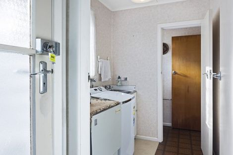 Photo of property in 42 Reid Avenue, Hawera, 4610