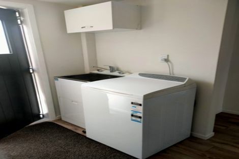 Photo of property in 9 Rotoma Rise, Clover Park, Auckland, 2019