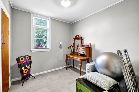 Photo of property in 19 Gaine Street, New Plymouth, 4310