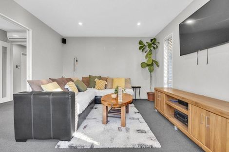 Photo of property in 14 Bernice Crescent, Yaldhurst, Christchurch, 8042
