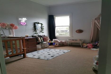 Photo of property in 37 Grey Street, Marton, 4710