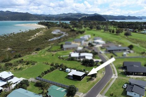 Photo of property in 149 Kelly Jade Avenue, Matarangi, Whitianga, 3592