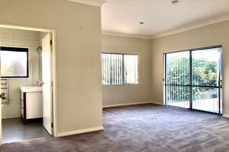 Photo of property in 32 Westerham Drive, Dannemora, Auckland, 2016