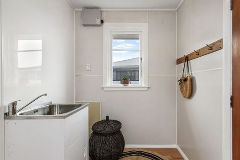 Photo of property in 280 Wainoni Road, Avondale, Christchurch, 8061